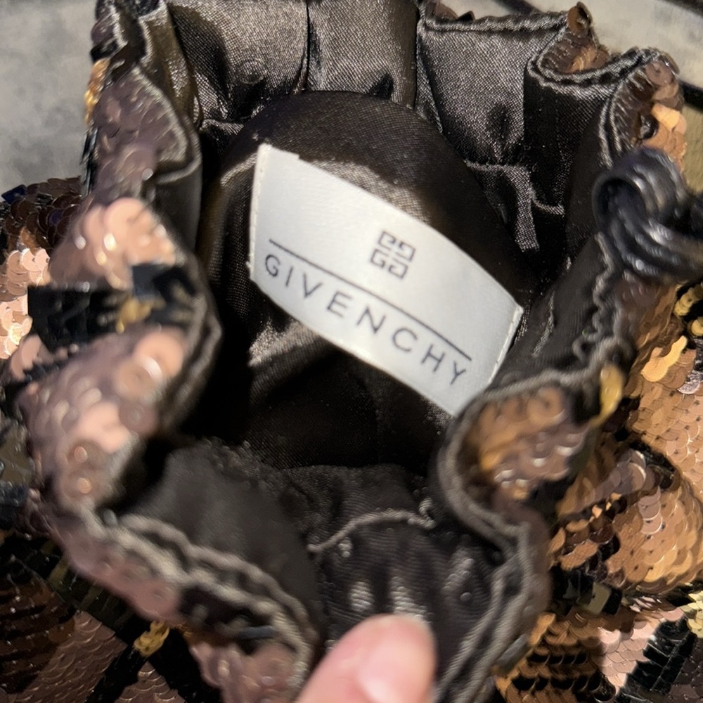 Preloved Givenchy Bucket Sequins 2 Way Bag Remova… - image 8